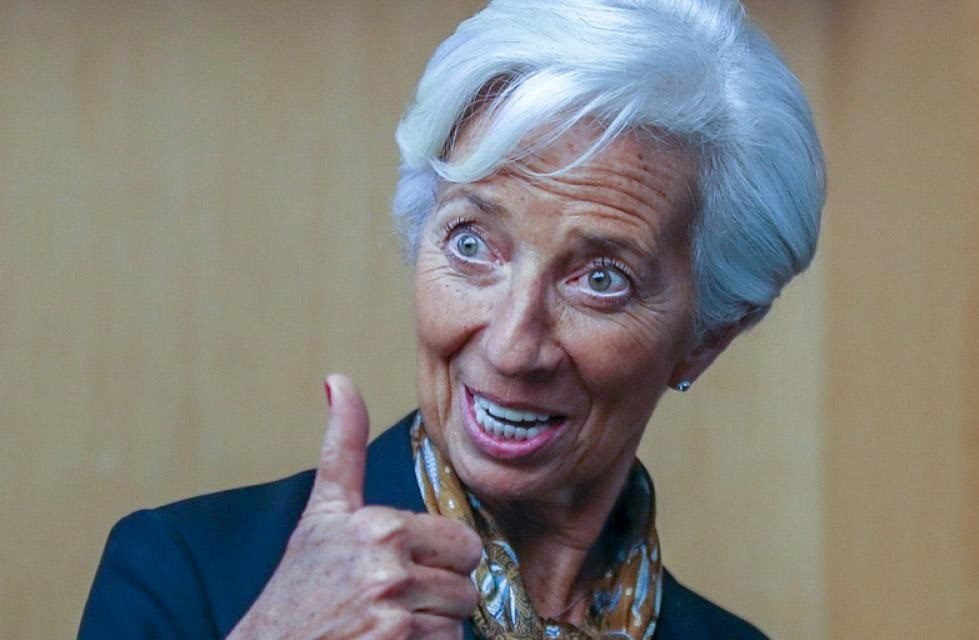 LA LAGARDE GETTA I TITOLI DI STATO ITALIANI IN PASTO AI CANI