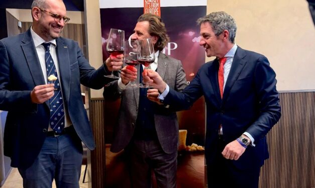 AL VIA SUI MERCATI L’ALLEANZA TRA VALPOLICELLA E PARMIGIANO REGGIANO