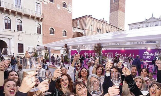 VINITALY 2026: IL CONTO ALLA ROVESCIA PER IL VINO ITALIANO CHE VALE L’1,1% DEL PIL