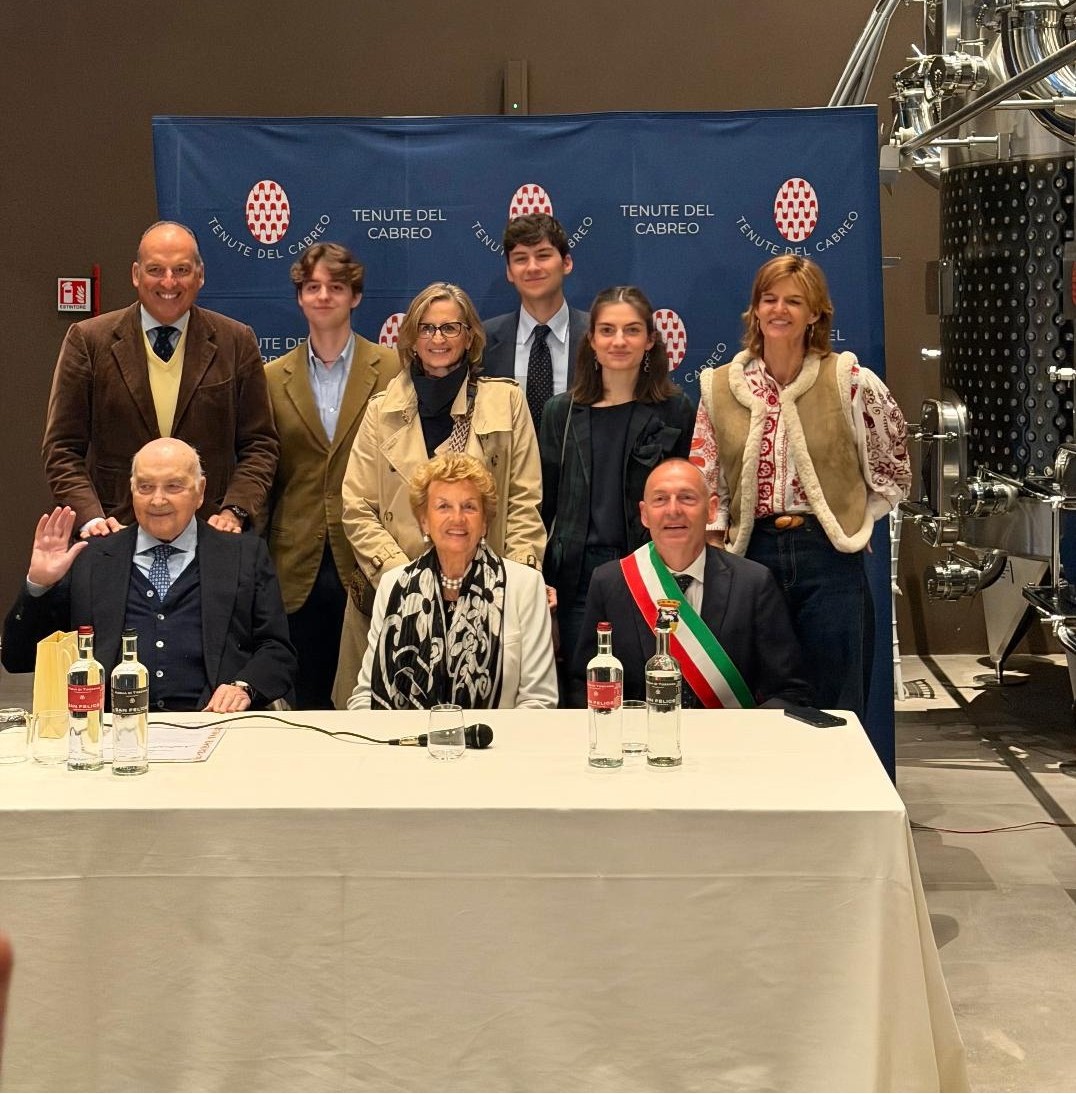 GREVE IN CHIANTI, LA NUOVA CANTINA DEL CABREO: SUPERTUSCAN SENZA TEMPO NELLA GIORNATA DEDICATA AD AMBROGIO FOLONARI