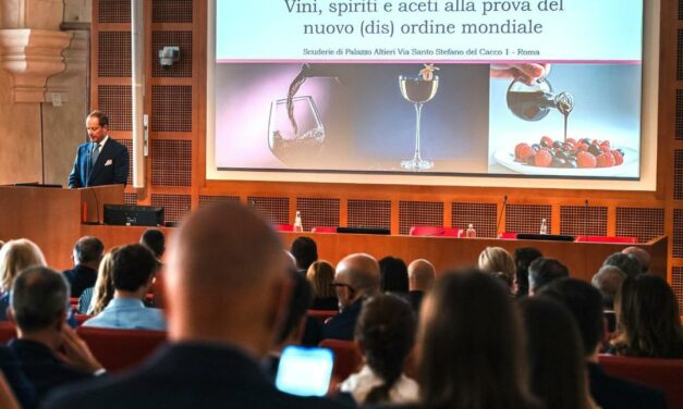 VINO ITALIANO TRA NUOVE SFIDE GLOBALI E FEDELTÀ DEI CONSUMATORI